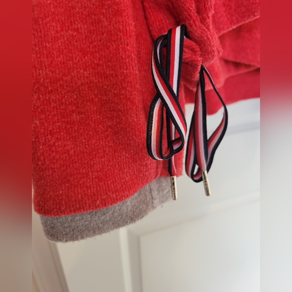 Woman's Tommy Hilfiger Signature Red Sweatsuit - Picture 6 of 9